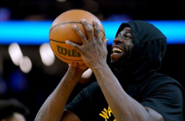 开云下载-格林首次参加勇士队内训练 预计在四周内完成复出